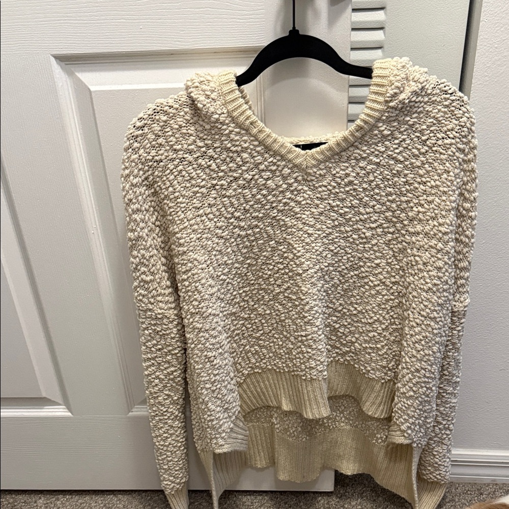 Pol V-Neck Hoodie Sweater